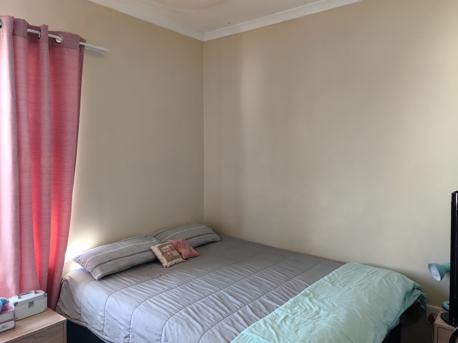 2 Bedroom Property for Sale in Buh Rein Estate Western Cape